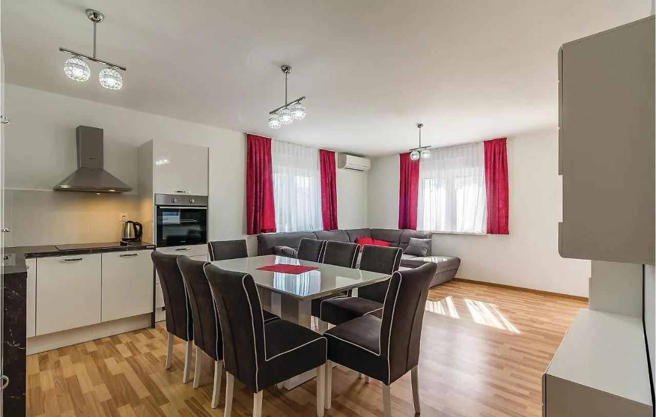Amazing Apartment In Medulin With Wifi