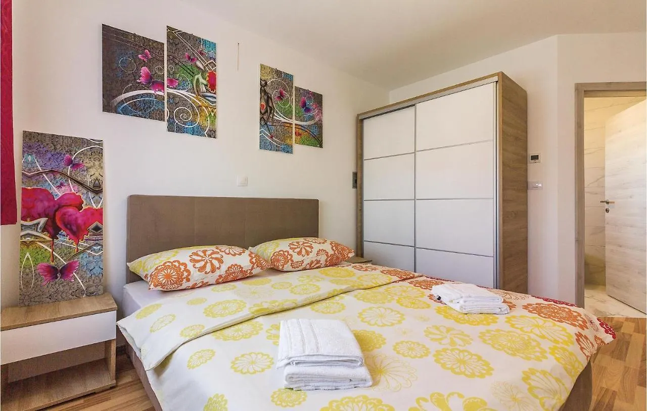 Amazing Apartment In Medulin With Wifi