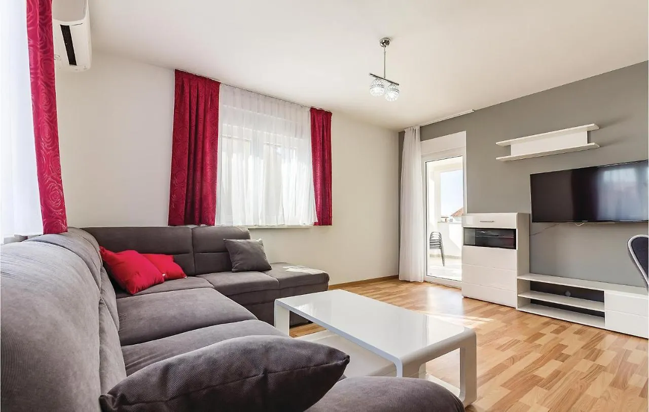 Amazing Apartment In Medulin With Wifi