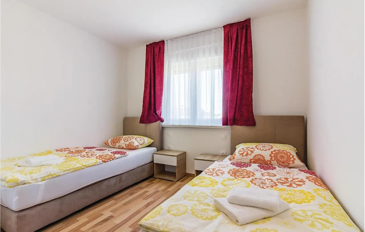 Amazing Apartment In Medulin With Wifi 0*,  Croatia